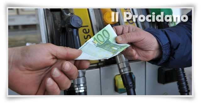 benzina paga il sindaco