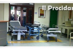 barelle in corridoio