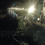 Corricella betoniara in mare