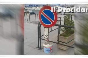 segnale stradale nano