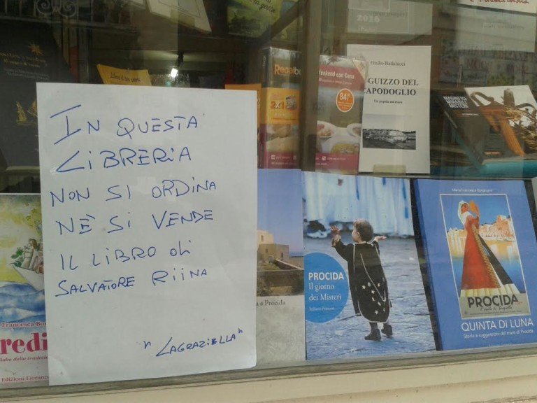 Libreria niente riina jr e1460234882689