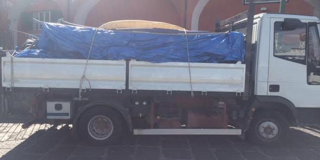 Camion fermato Capitaneria Ischia