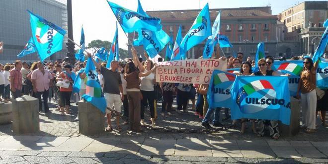 Manifestazione docenti Napoli 4 agosto
