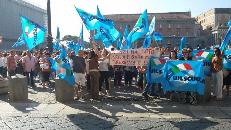 Manifestazione docenti Napoli 4 agosto