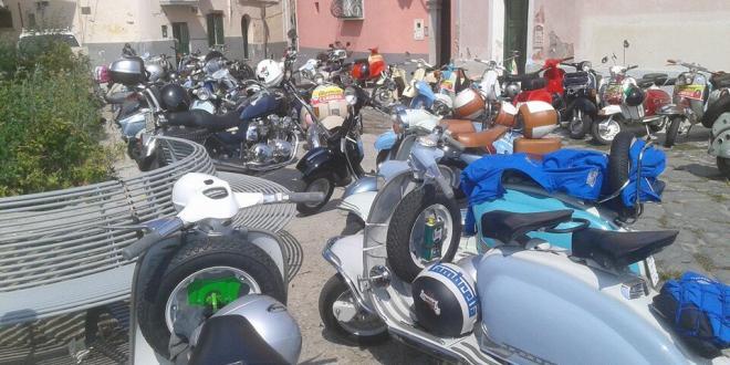 Raduno vespe depoca 1