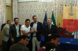 Sasso premiato da De Magistris