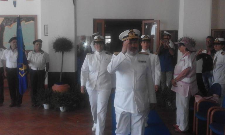 Cambio della guardia a Procida