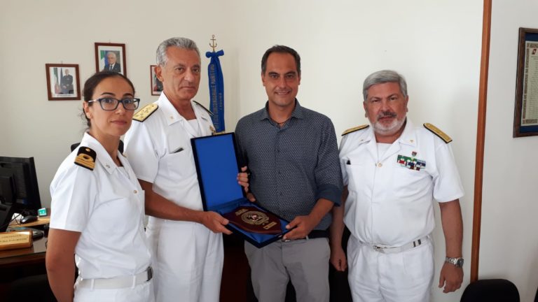 Ammiraglio Pettorino Sindaco Ambrosino Contrammiraglio Faraone TV Scaramuzzino e1535802338292