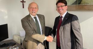 Avvocato Gianpietro Assante di Cupillo a destra con il marchese Pierluigi Sanfelice di Bagnoli e1643297780459